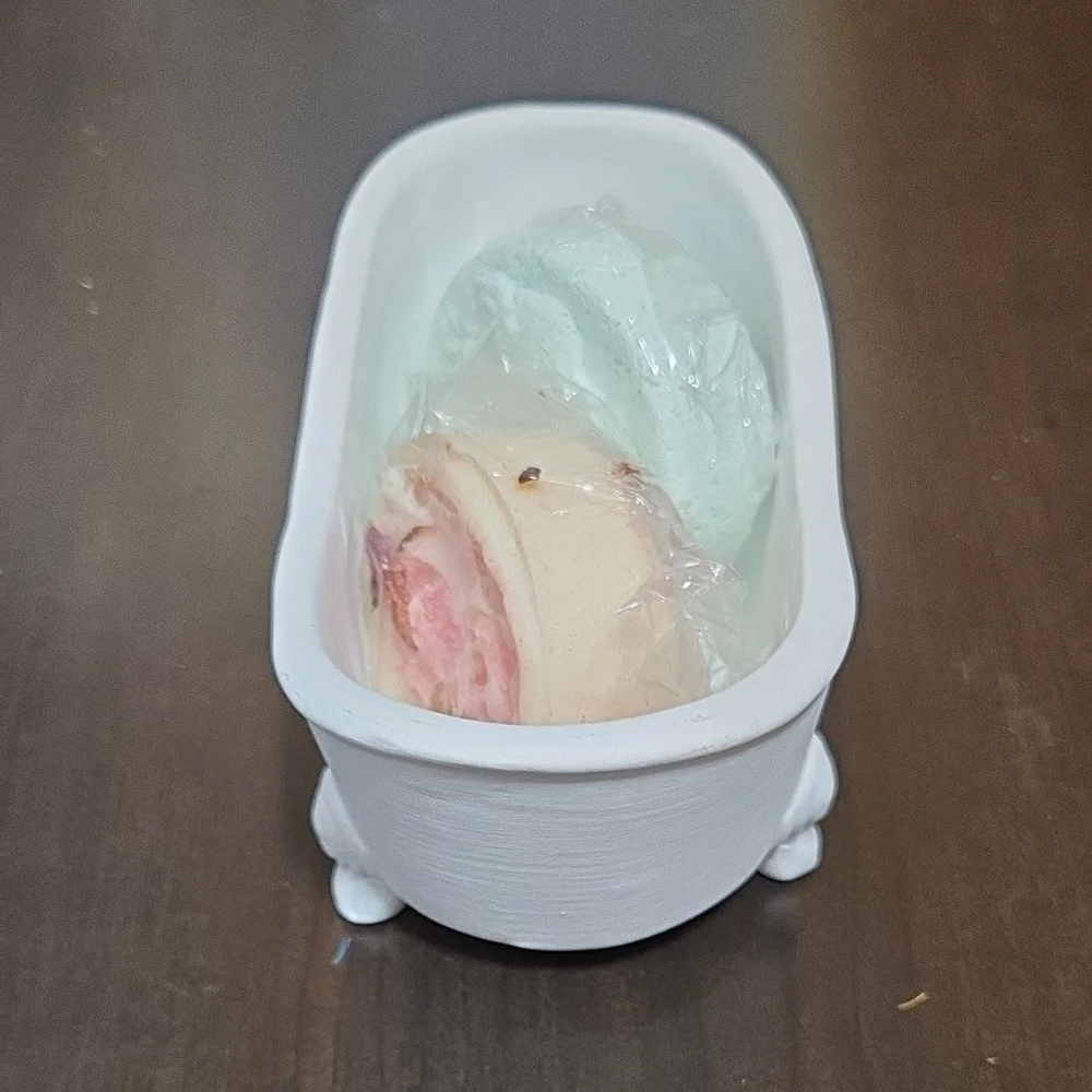 Vintage White Bathtub Soap Dish Set & Picture Frame